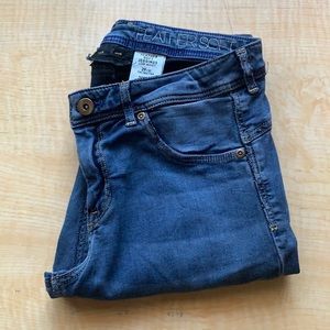 H&M Feather Soft Low Waist Jeggings
